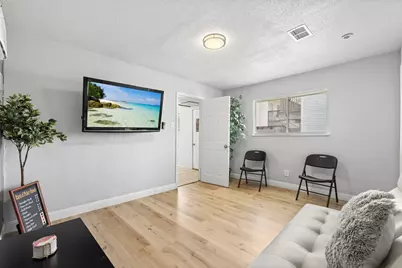 4018 Sealy Street, Galveston, TX 77550 - Photo 12