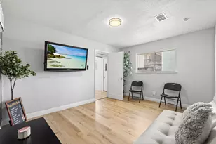 4018 Sealy St, Galveston, TX 77550 - Photo 12