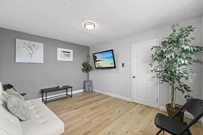 4018 Sealy Street, Galveston, TX 77550 - Photo 10