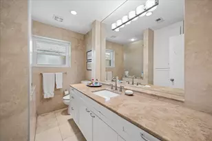 6403 Waltway Dr, Houston, TX 77008 - Photo 14