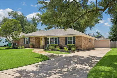 6403 Waltway Drive, Houston, TX 77008 - Photo 2