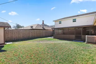 1807 Marlock Ln, Pasadena, TX 77502 - Photo 28