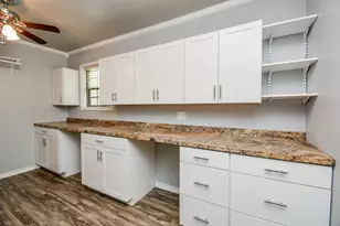 902 Ave I, El Campo, TX 77437 - Photo 16