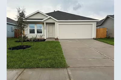 1308 Wharton Lakes Boulevard, Wharton, TX 77488 - Photo 2