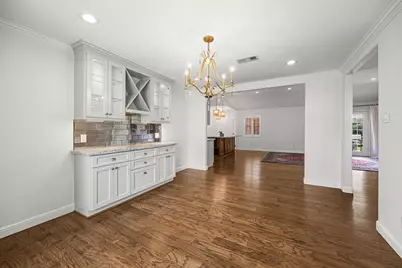 10403 Londonderry Drive, Houston, TX 77043 - Photo 6