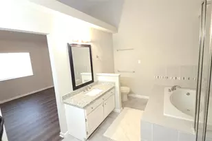 13551 Pasa Robles Ln, Houston, TX 77083 - Photo 10