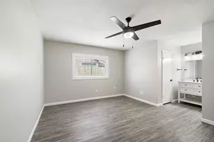 12602 Hickory Bend Dr, Houston, TX 77070 - Photo 10