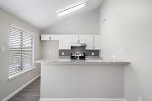 12602 Hickory Bend Dr, Houston, TX 77070 - Photo 4