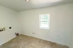 405 N Grace St, Crockett, TX 75835 - Photo 34