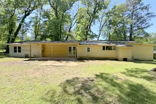405 N Grace St, Crockett, TX 75835 - Photo 36