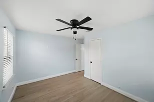 642 Arvana St, Houston, TX 77034 - Photo 16