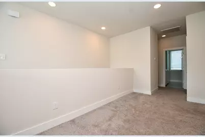 4017 S Shelby Circle, Houston, TX 77051 - Photo 32