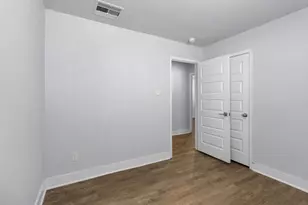 4424 Ibiza Ln, Houston, TX 77045 - Photo 16
