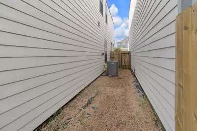 4424 Ibiza Lane, Houston, TX 77045 - Photo 24