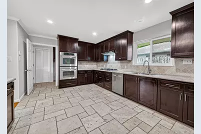 4501 Waycross Drive, Houston, TX 77035 - Photo 14