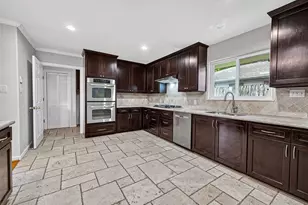 4501 Waycross Dr, Houston, TX 77035 - Photo 14