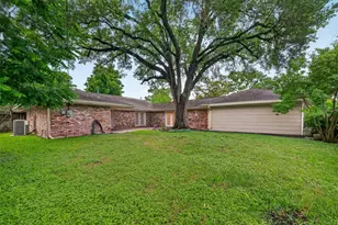 4501 Waycross Dr, Houston, TX 77035 - Photo 32