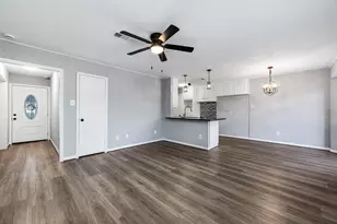 3713 Wilshire Dr, Alvin, TX 77511 - Photo 12