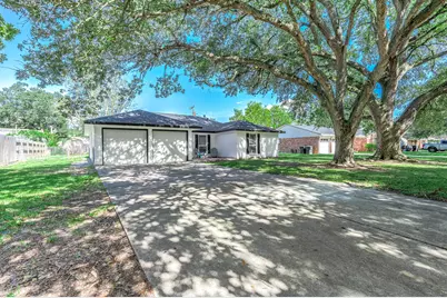 3713 Wilshire Drive, Alvin, TX 77511 - Photo 2