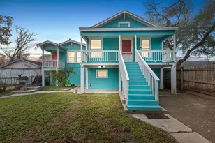 4728 Ave R 1/2, Galveston, TX 77551 - Photo 2