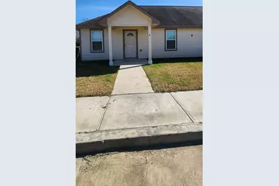 8421 W 1st Street #4F, Needville, TX 77461 - Photo 4
