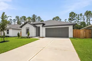 224 Golden Eagle Blvd, New Waverly, TX 77358 - Photo 2