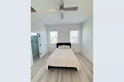 7948 Betty Boop Street #B, Houston, TX 77028 - Photo 4