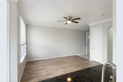 7575 Kirby Drive #2214, Houston, TX 77030 - Photo 10