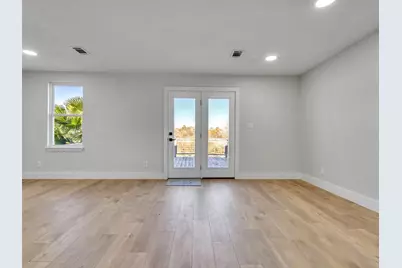 7016 Delesandri Drive, Hitchcock, TX 77563 - Photo 16