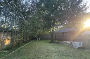 16310 Havenhurst Dr, Houston, TX 77059 - Photo 22