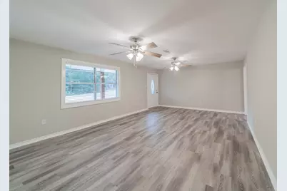5739 Skylane Drive, Montgomery, TX 77316 - Photo 10
