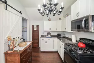 205 Main St, Palacios, TX 77465 - Photo 12