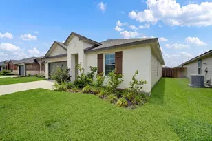 7547 Cattle Walker Ct, Rosharon, TX 77583 - Photo 2