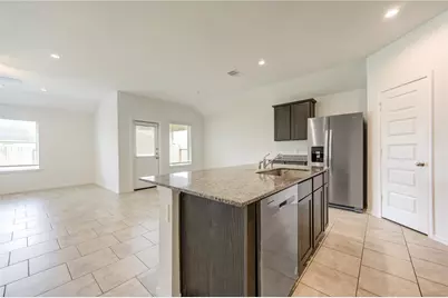 7547 Cattle Walker Court, Rosharon, TX 77583 - Photo 4