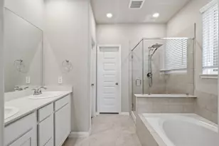 2413 Olancha Dr, Rosharon, TX 77583 - Photo 20