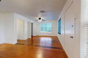 7004 Santa Maria St, Houston, TX 77023 - Photo 4