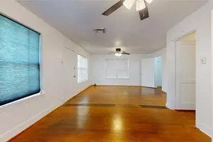 7004 Santa Maria St, Houston, TX 77023 - Photo 8