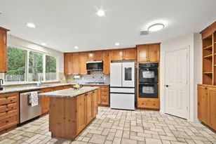 91 Alden Glen Dr, The Woodlands, TX 77382 - Photo 8