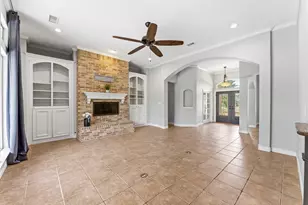 167 April Waters Dr W, Conroe, TX 77356 - Photo 14