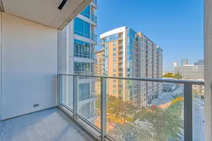 2047 Westcreek Ln, Houston, TX 77027 - Photo 10