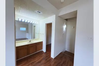 7900 Bissonnet Street #D1, Houston, TX 77074 - Photo 10