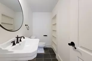 704 E 9th St, Houston, TX 77007 - Photo 8