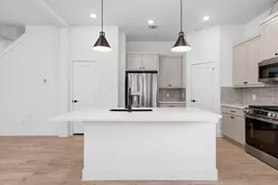 9442 Spring Rain Dr, Missouri City, TX 77459 - Photo 6