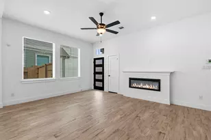 9442 Spring Rain Dr, Missouri City, TX 77459 - Photo 12