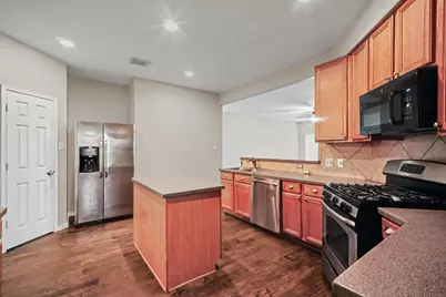 8530 Calverton Pines Lane, Houston, TX 77095 - Photo 2