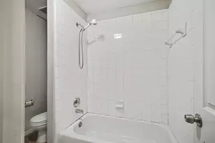 8530 Calverton Pines Ln, Houston, TX 77095 - Photo 10
