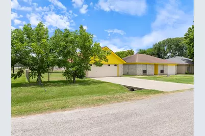 314 Rorem Avenue, Palacios, TX 77465 - Photo 34