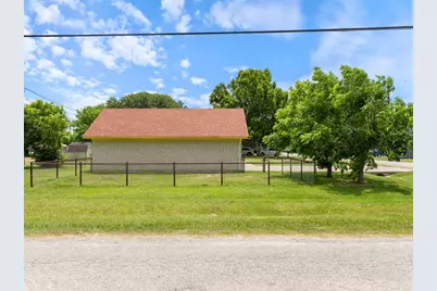 314 Rorem Avenue, Palacios, TX 77465 - Photo 32