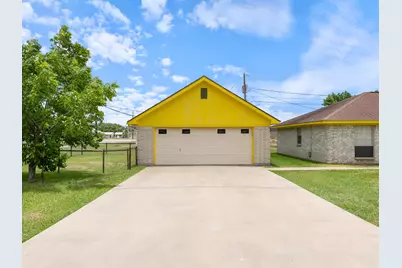 314 Rorem Avenue, Palacios, TX 77465 - Photo 4