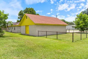 314 Rorem Ave, Palacios, TX 77465 - Photo 30